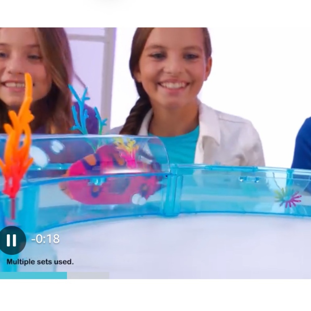 🎉Host Pick 🎉ZhuZhu Aquarium Starter Set With 2 Fish Included - Picture 4 of 5